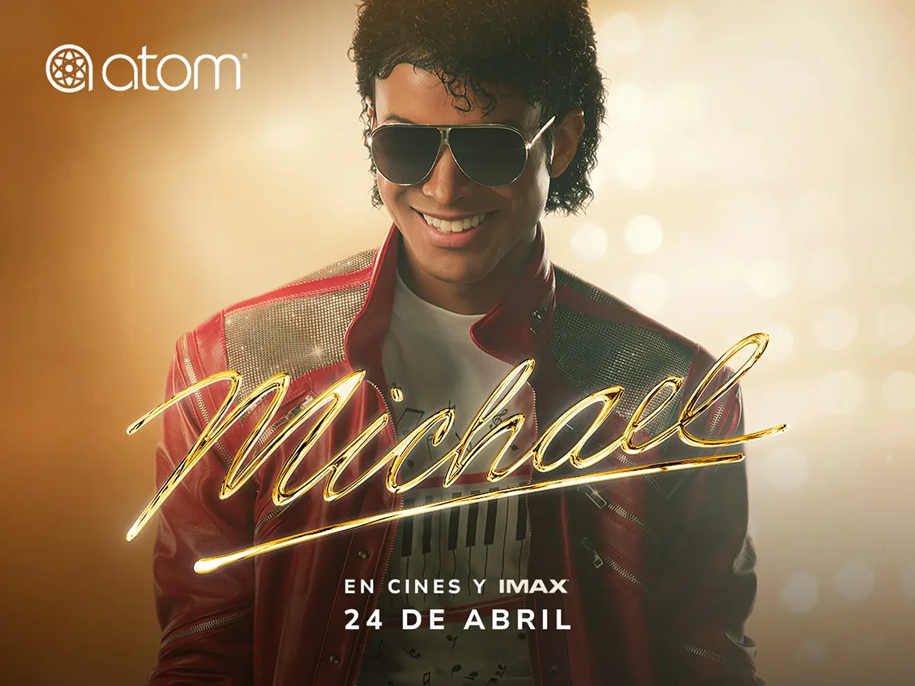 El póster de la película de Michael lo muestra con sus características gafas de sol y chaqueta de cuero roja, mírala en cines e IMAX el 24 de abril